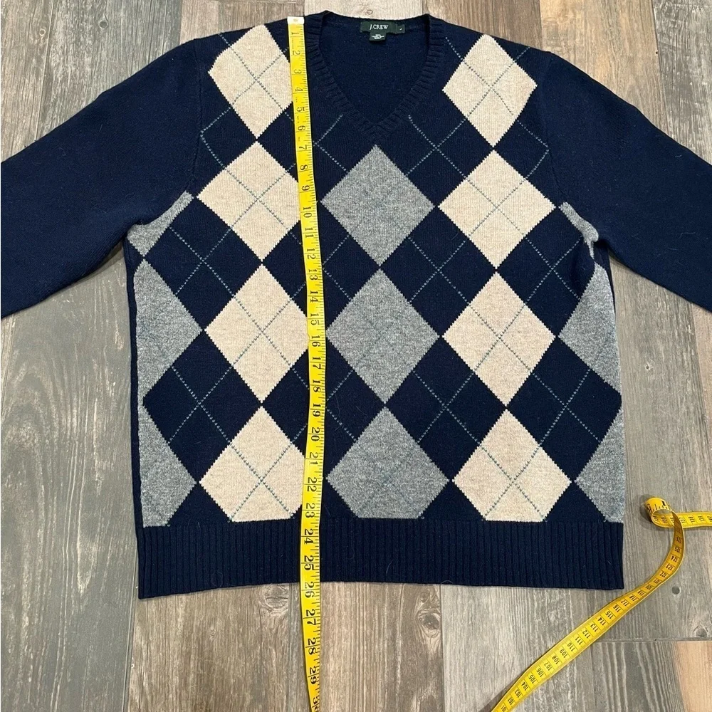 J.Crew Sweater Mens Large Knit LambsWool V-Neck Navy Cream Argyle Vintage
